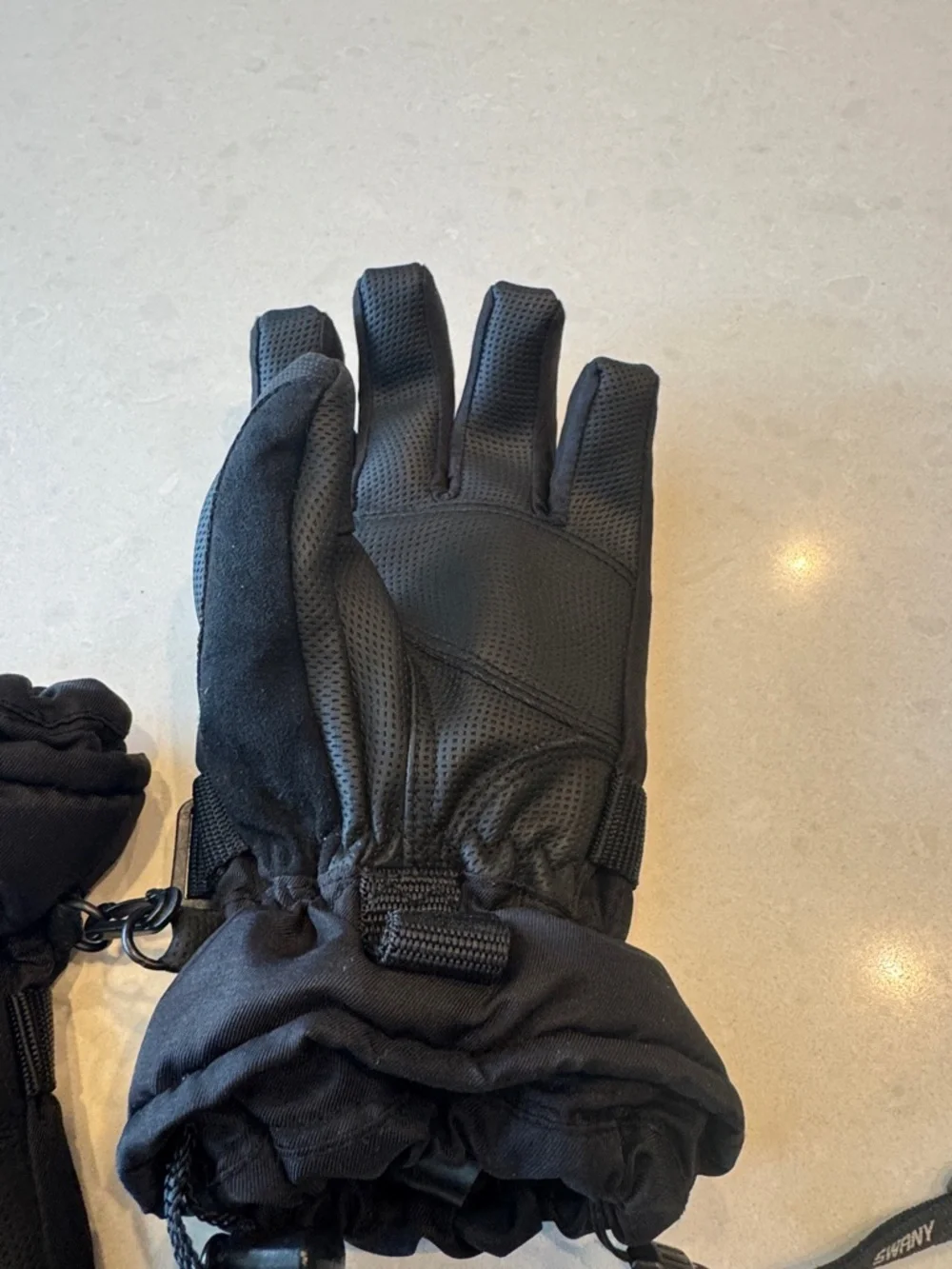 Swany Kids Black Ski Mittens with Adjustable Strap